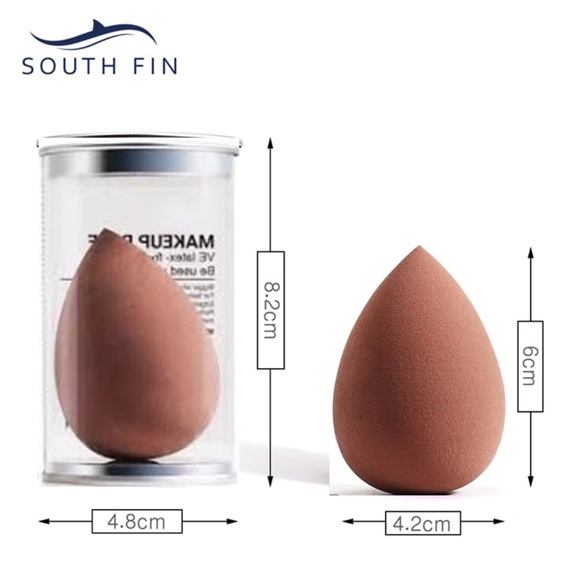 Water Droplet Shaped Foundation Blending Sponge - Picture 3 of 3